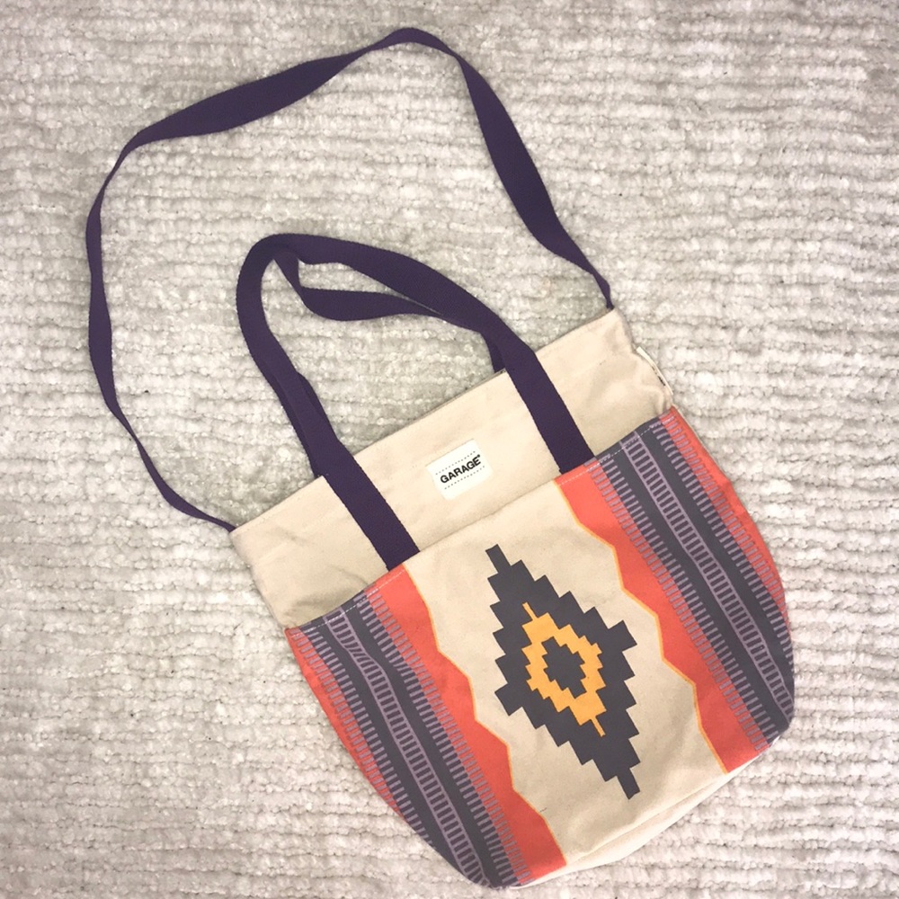 Garage tote